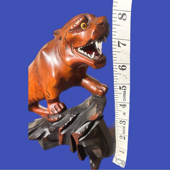 Vintage Solid Wood Roaring Panther on Ledge (VGVC) - Picture 11 of 12